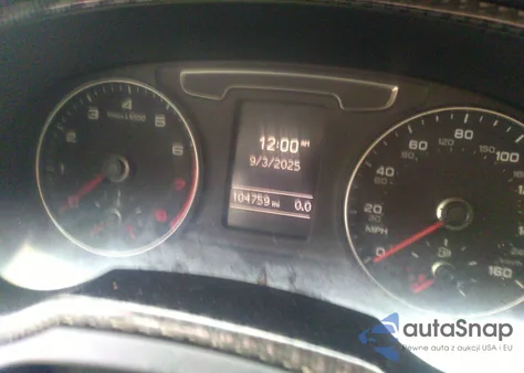 2017 Audi Q3 2.0T Premium z USA, uszkodzony, nr VIN WA1ECCFS3HR013138